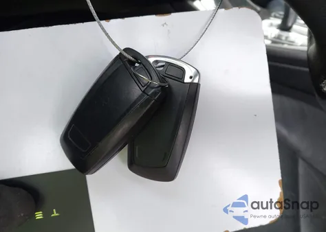 2013 BMW 528I xDrive z USA, uszkodzony, nr VIN WBAXH5C59DDW13368